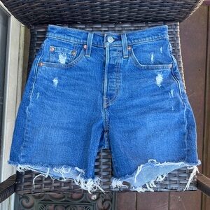 Levi's Women's Premium 501 Mid Thigh Short size 24